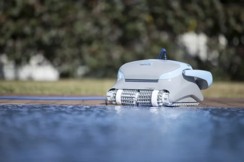Dolphin Zenit 20 Pro Zwembadrobot 11 Dolphin Zenit 20 Pro Zwembadrobot - Afbeelding 11